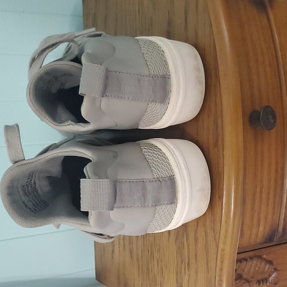 Steve Madden Lancer gray sneaker tennis shoe - Picture 7 of 10